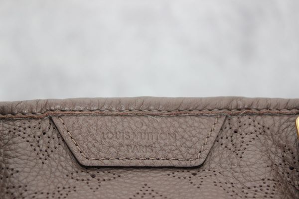 Louis Vuitton Monogram Mahina Leather Stellar Pm Gris Perle #2