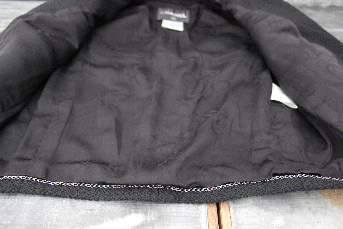 Chanel Short Boxy Black Cotton Tweed Jacket 36 4
