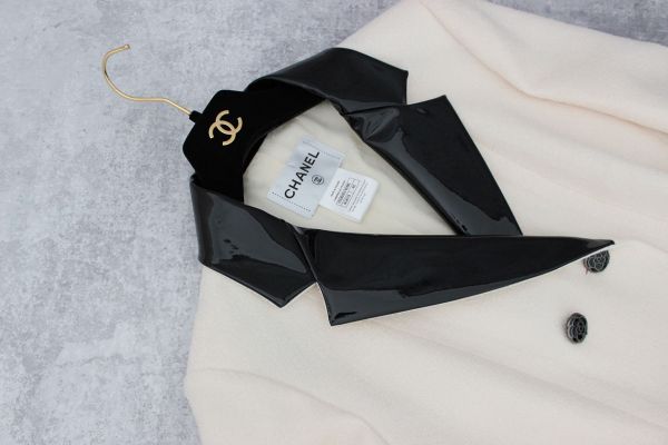Chanel Ivory Jacket with Black Patent Leather Trim 40 #7