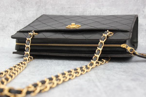chanel bag with thick chain
