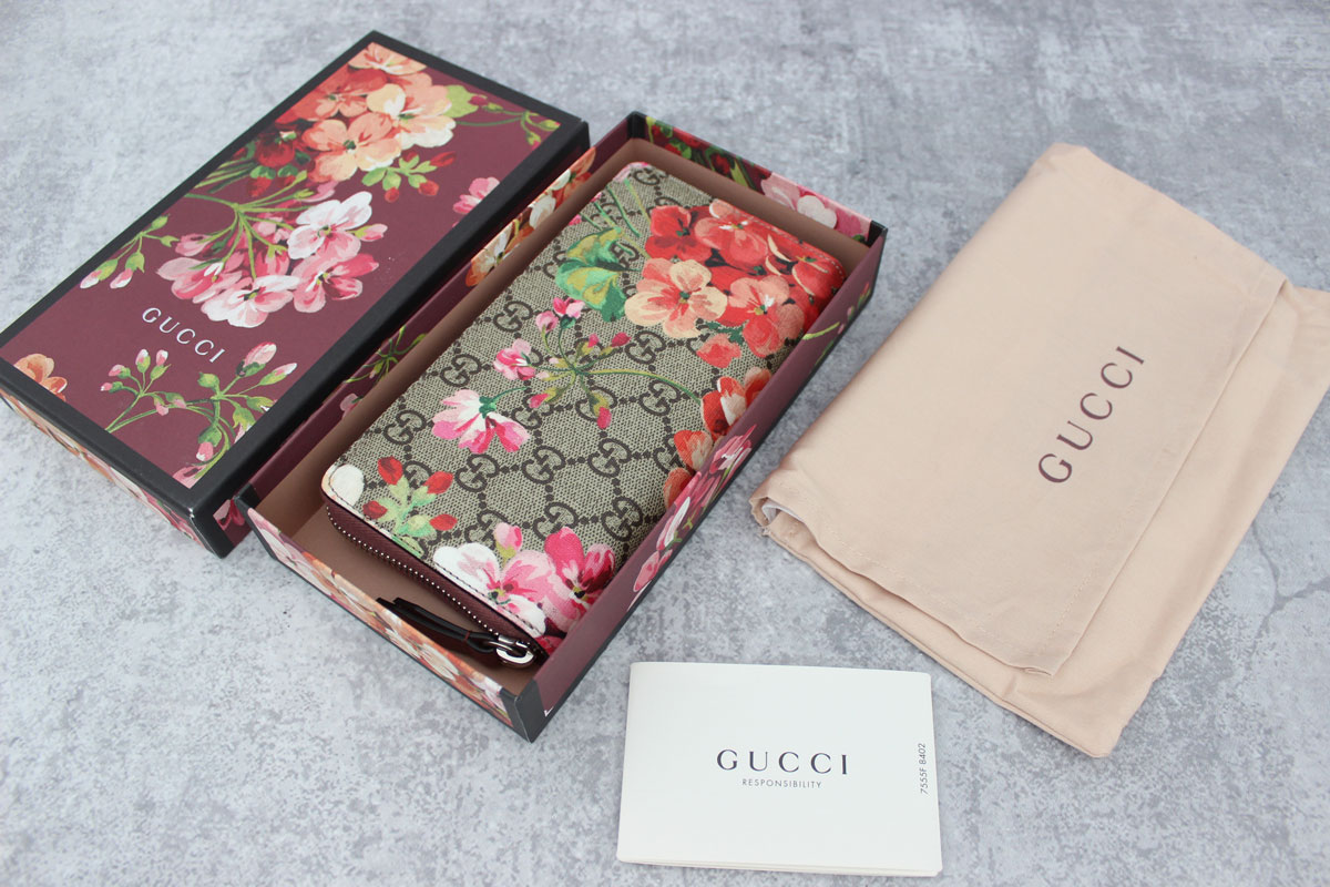 Gucci GG Blooms Supreme Zip Around Wallet at Jill&#39;s Consignment