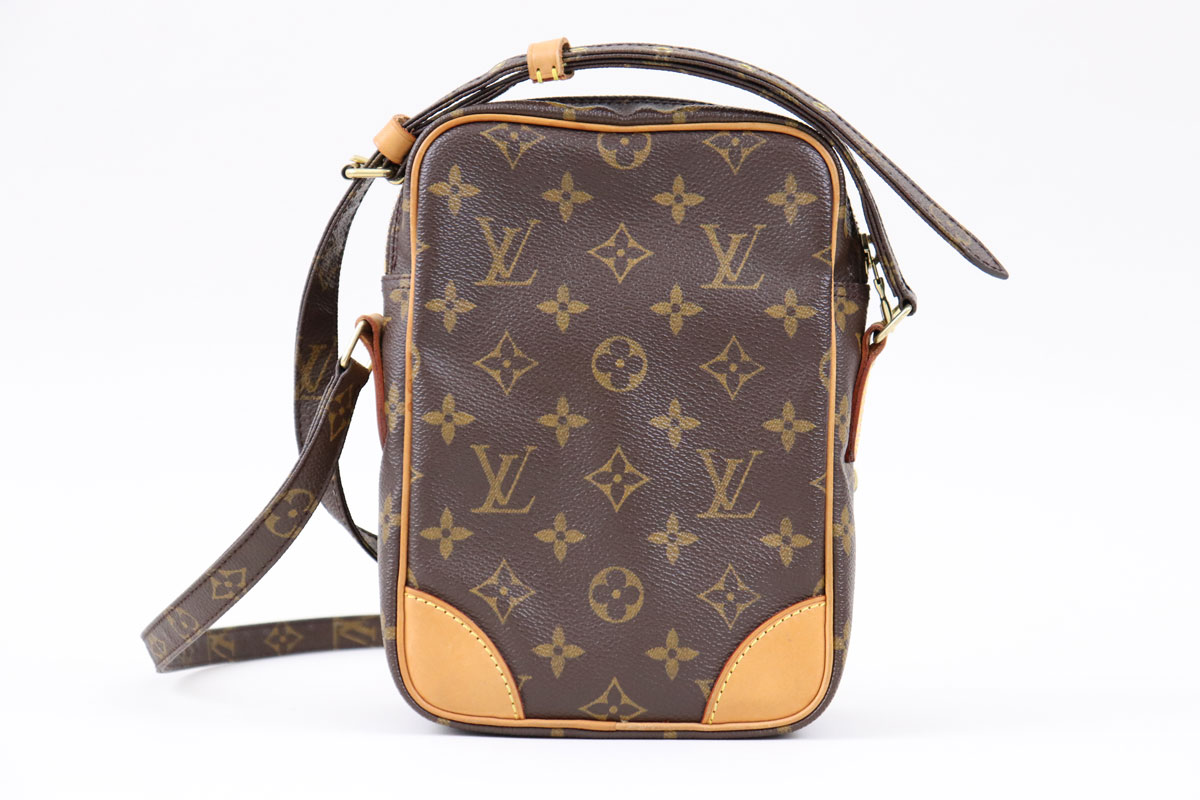 Louis Vuitton Monogram Reporter - Amazing Condition - One Savvy Design  Luxury Consignment
