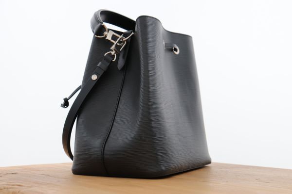 Louis Vuitton Black Epi Leather NeoNoe MM #4