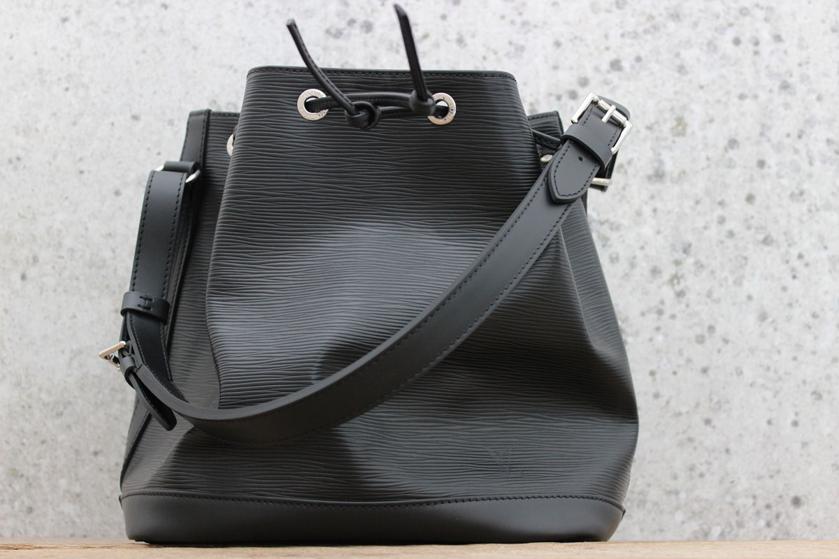 Louis Vuitton Epi Leather Petite Noe Shoulder Bag Black