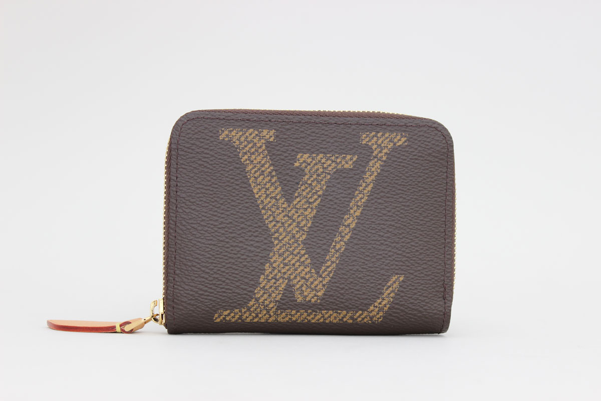 Louis Vuitton Black Epi Zippy Coin Purse at Jill's Consignment