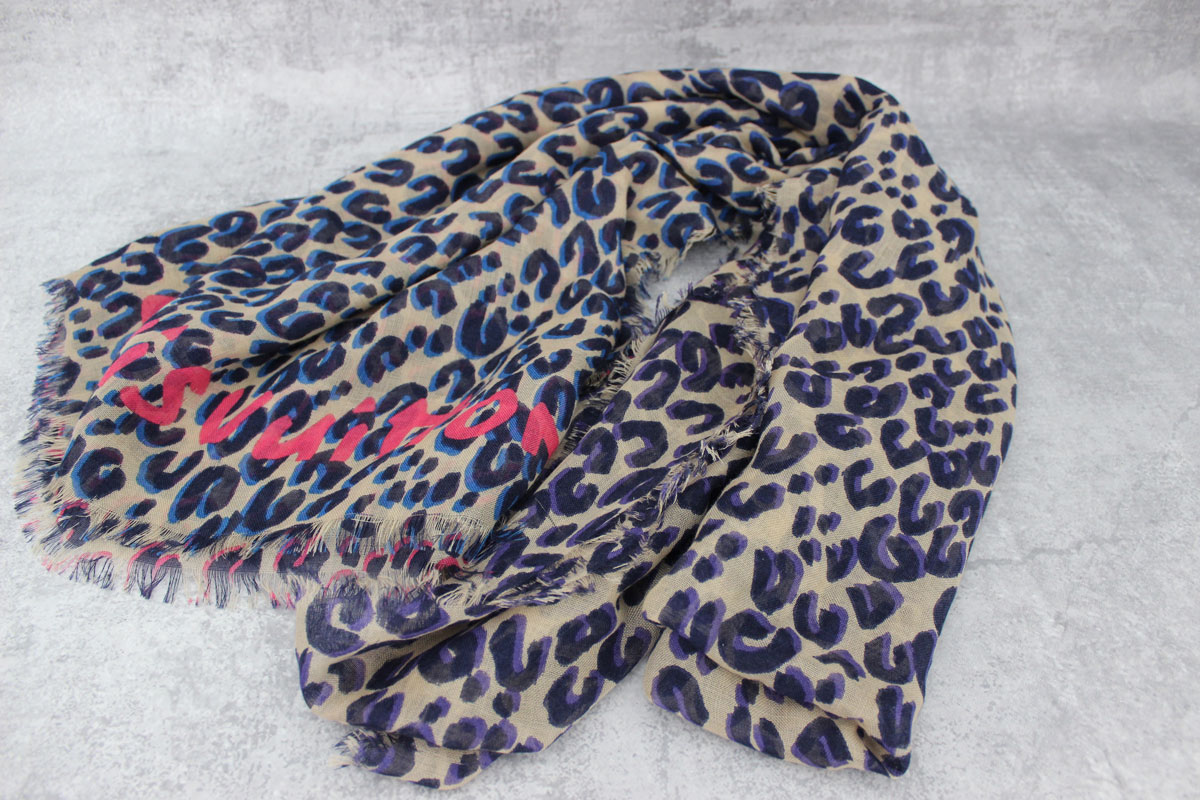 vuitton silk leopard