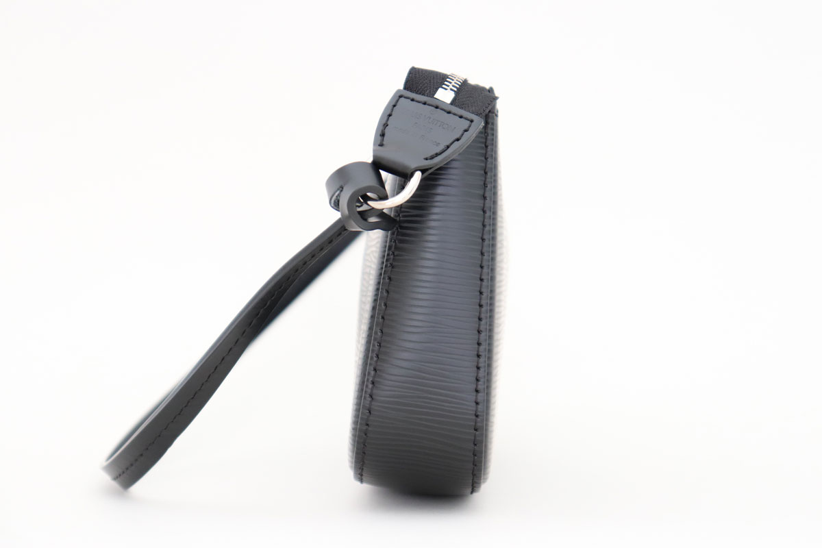 Louis Vuitton Pochette Accessoires NM Epi Leather Black 4537713
