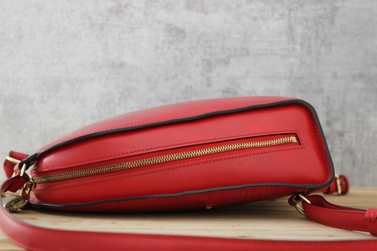 LOUIS VUITTON Epi Mabillon Backpack Red Castilian M52237 LV Auth ar8010b  Leather ref.710730 - Joli Closet
