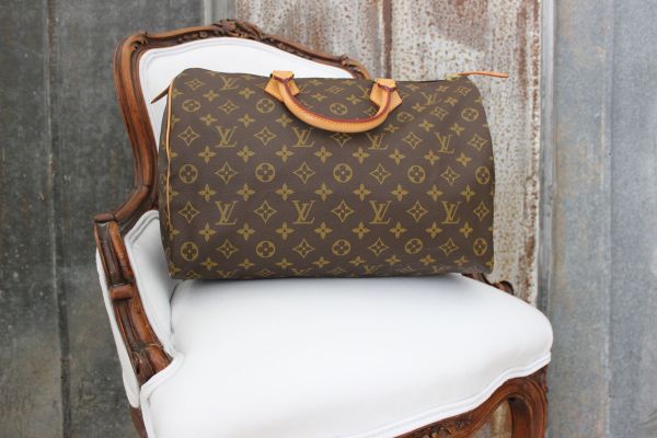 Louis Vuitton Vintage Monogram Canvas SPEEDY 35