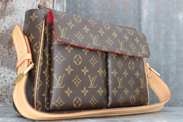 Louis Vuitton CITE GM Shoulder Bag